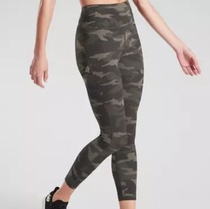 Athleta Ultimate 7/8 Tight Super Sonic Olive Small